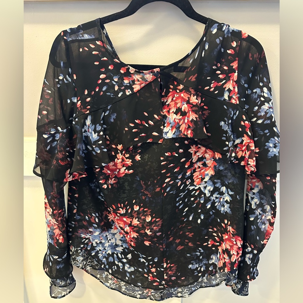 White House Black Market Black/Red Floral Blouse size 2 - Picture 7 of 8